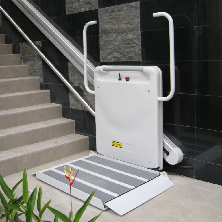 Comment marchent les plateformes d'escaliers pour les fauteuils roulants - Monte-escalier